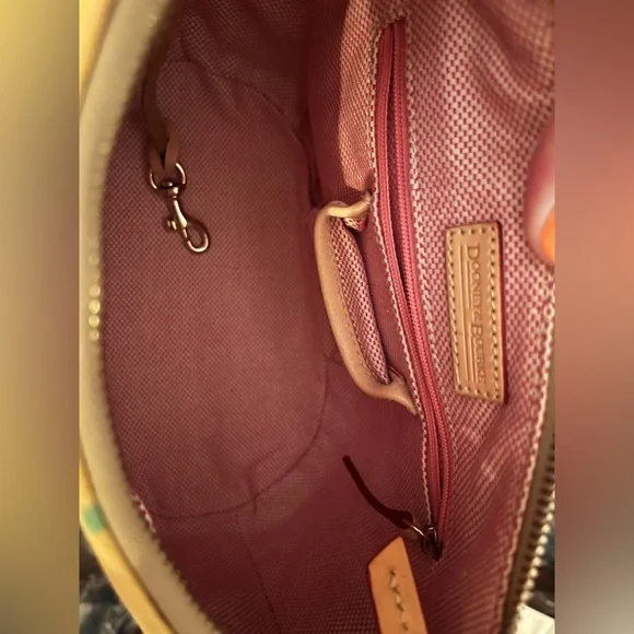 Dooney & Burke Y2K Vintage Bucket Bag with Coin Purse 💛 - Picture 5 of 14